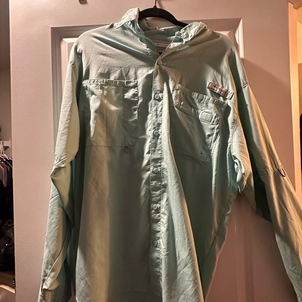 Men's Light blue/green Columbia fishing shirt